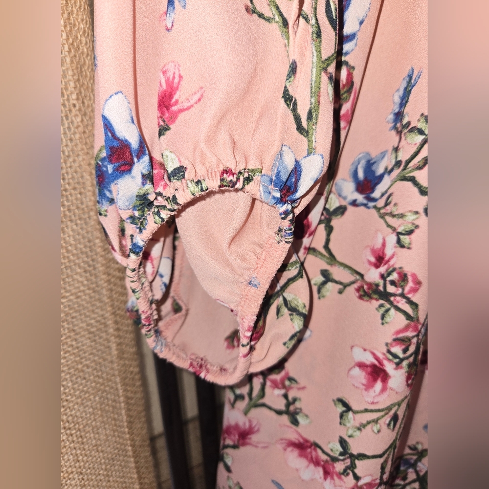 Women's Philosophy Vented Sleeve Pink Floral Blush Pink Top Size Medium - Picture 3 of 8